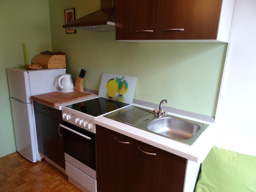 Apartments & Rooms Smucka Kranjska Gora Room photo